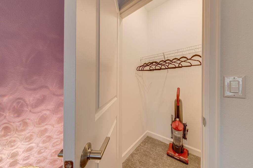 Newly Listed Townhouse Storey Lake, Free Waterpark Kissimmee Exterior photo